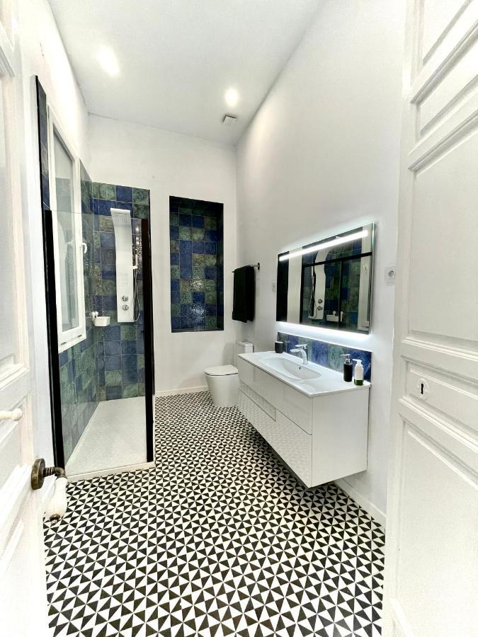 Picasso's Tres Puertas 4 Bedrooms Apartment Málaga